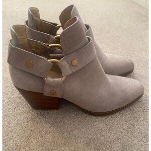 Michael Kors Suede ankle Boots size 6.5M